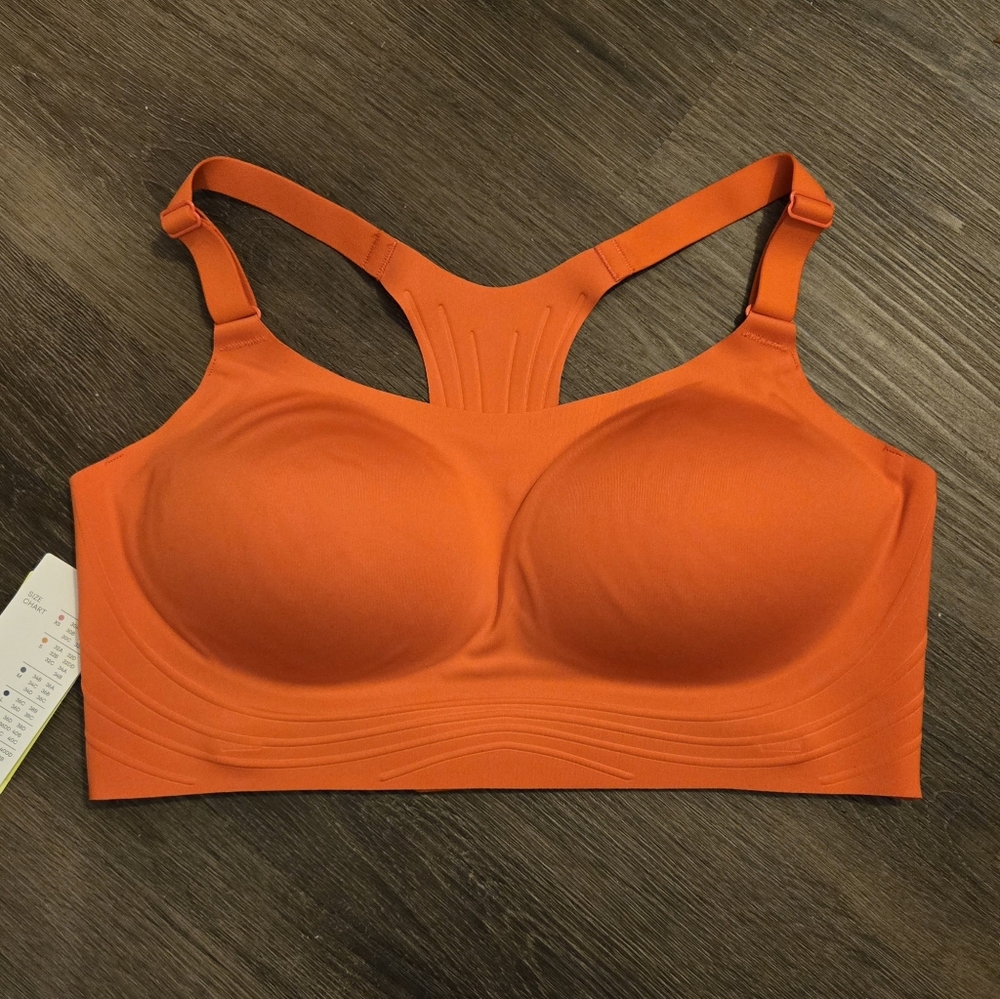 NWT Women's All In Motion High Support Embossed Racerback Run Sports Bra, Size M